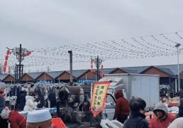 线上(shàng)直(zhí)播(bō)聚人气 线下宣讲入人心