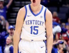 火箭因祸得福！19岁探花(huā)场均14分+50%三分，範(fàn)弗利特伤停反成催化剂