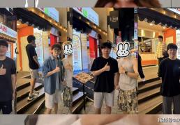 LOL历史最惨冠军AD诞生！临近世(shì)界赛被粉丝逼(bī)宫：不换人不買(mǎi)周边