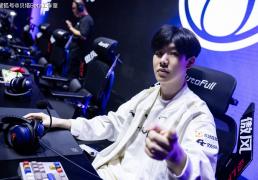 海外网友(yǒu)热议T1淘汰IG：Theshy像T1间諜(dié)！赛制(zhì)太差，IG該(gāi)進(jìn)瑞士(shì)轮