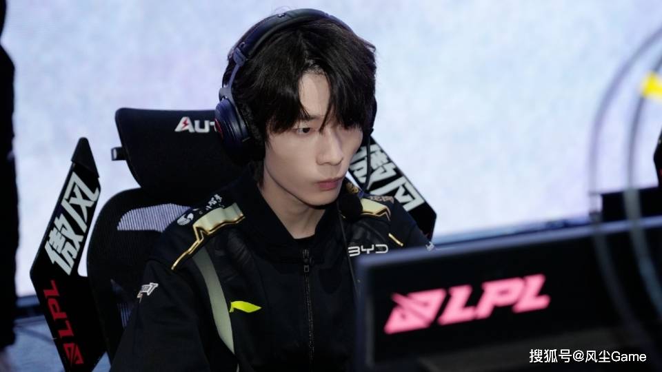 LOL邀请赛四(sì)强出炉！全华班(bān)被3包(bāo)1圍(wéi)剿，LCK赛区保底(dǐ)亚軍(jūn)