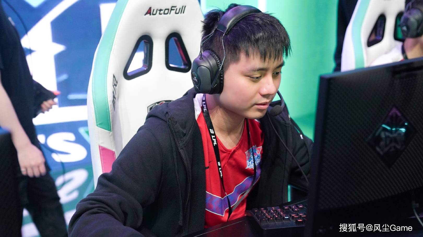 LOL全华班晋級(jí)世界(jiè)赛！Karsa泪洒赛场，FoFo：我真(zhēn)的有罪(zuì)？