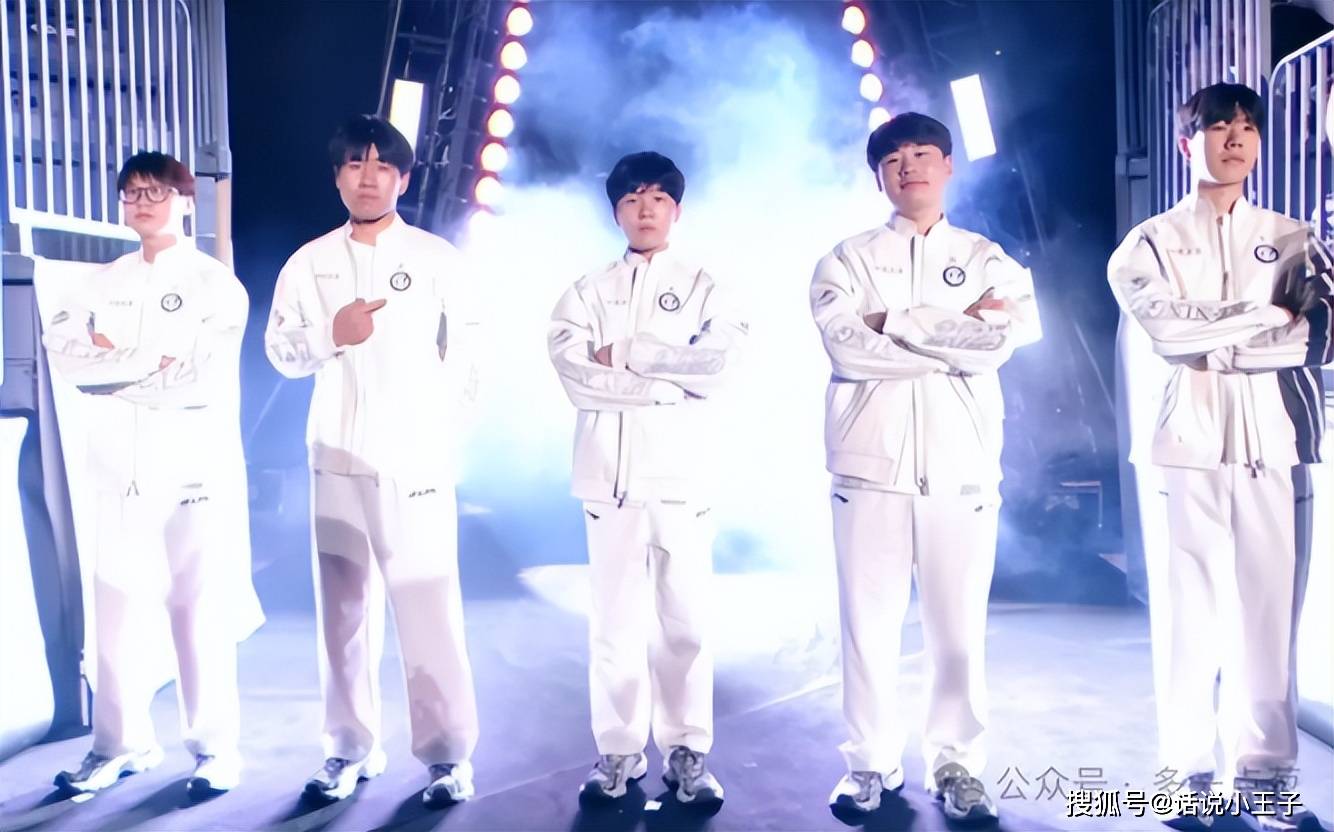 LCK训練(liàn)赛都(dōu)是骗人的？LPL有15人陪練(liàn)團(tuán)，不要(yào)和LCK打(dǎ)训練(liàn)赛