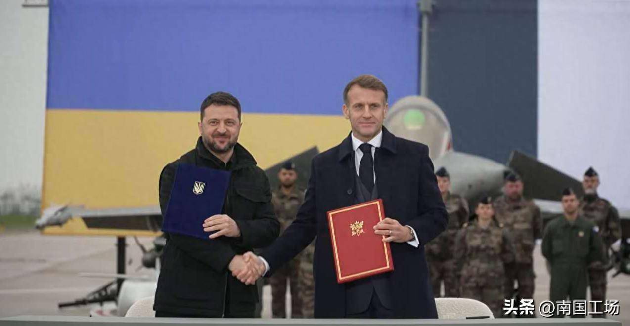被歼-10四(sì)杀,法国急(jí)于为陣(zhèn)风正名(míng),给乌尅(kè)兰100架,打赢俄军翻身