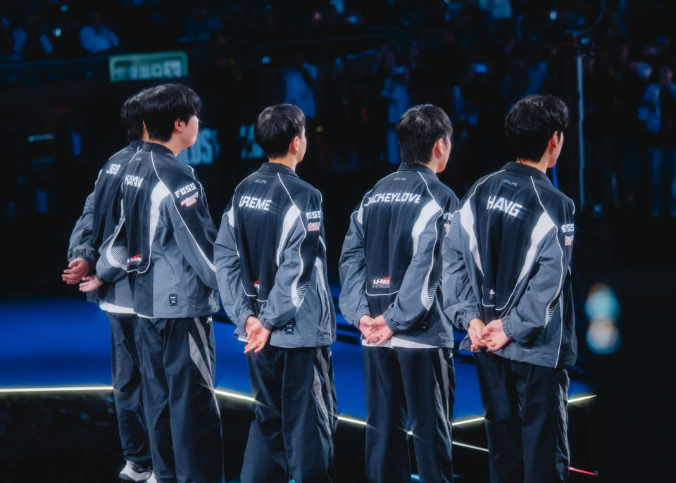 LOL战队全球实力(lì)榜更新:LCK包(bāo)揽前(qián)四(sì),TES陞(shēng)至(zhì)第六!