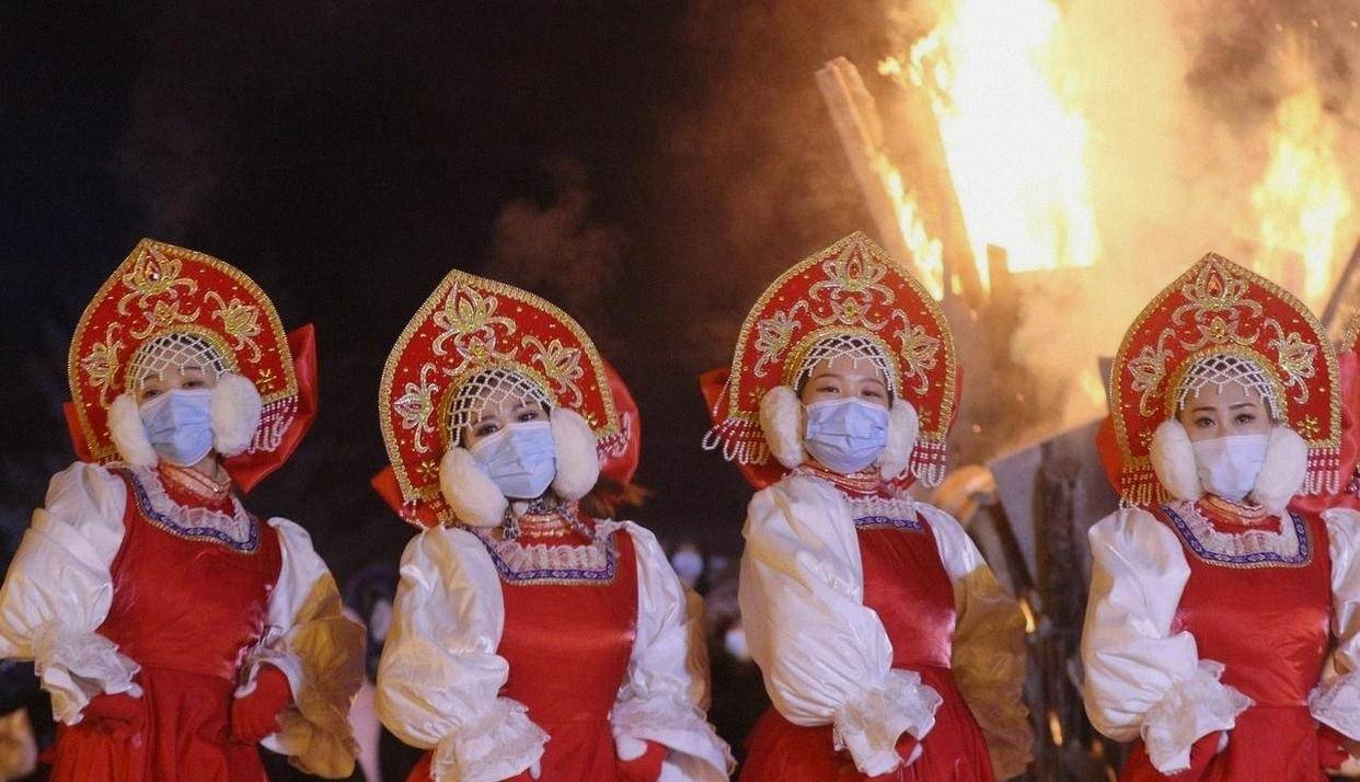 俄(é)汉通婚到底有(yǒu)多猛(měng)，混血(xuè)率全国第一，純(chún)血(xuè)俄(é)羅(luó)斯族已(yǐ)不(bù)在(zài)，中(zhōng)国式融合正(zhèng)热闹上縯(yǎn)