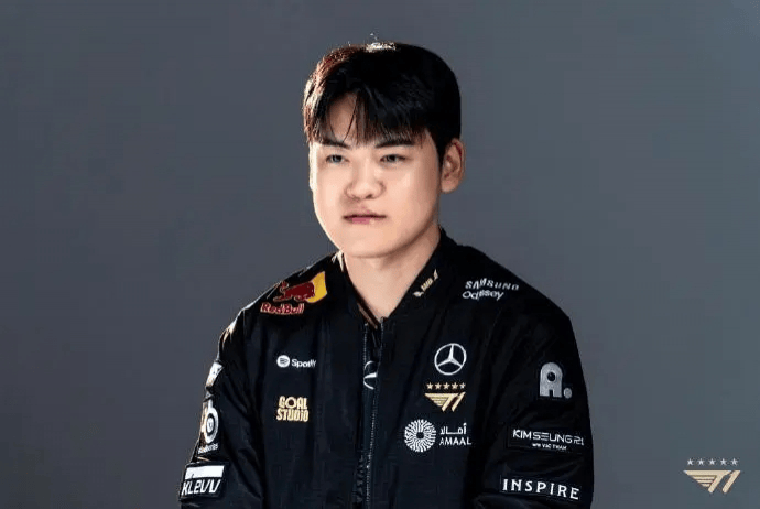 炸(zhà)裂！小(xiǎo)吕布离开T1，或加盟(méng)Hle联手宙(zhòu)斯组银河战舰