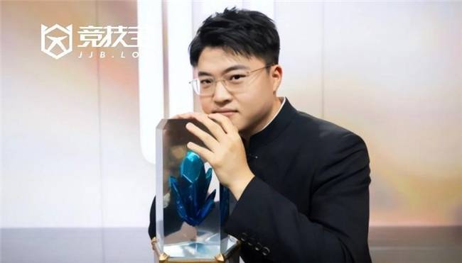 LOL-S16版本(běn)大改：AD迎来史(shǐ)诗级增强