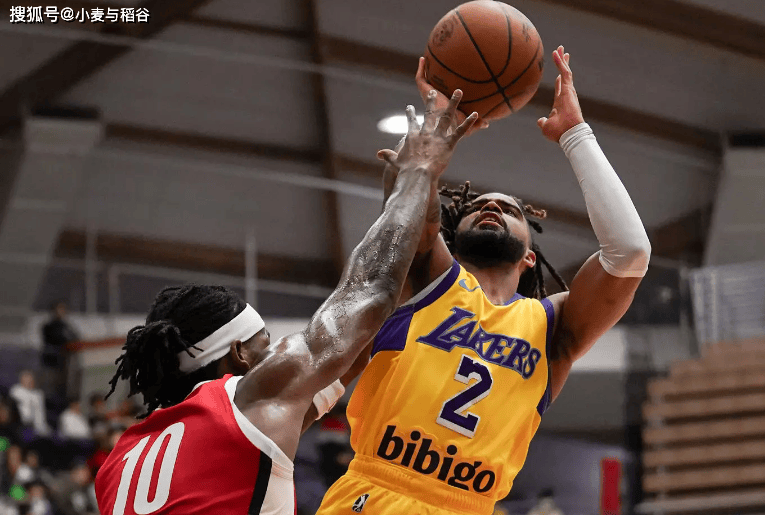 打爆(bào)开拓者(zhě)二(èr)隊(duì)！湖(hú)人二(èr)隊(duì)后場(chǎng)新秀估计会引起NBA球隊(duì)的关注？