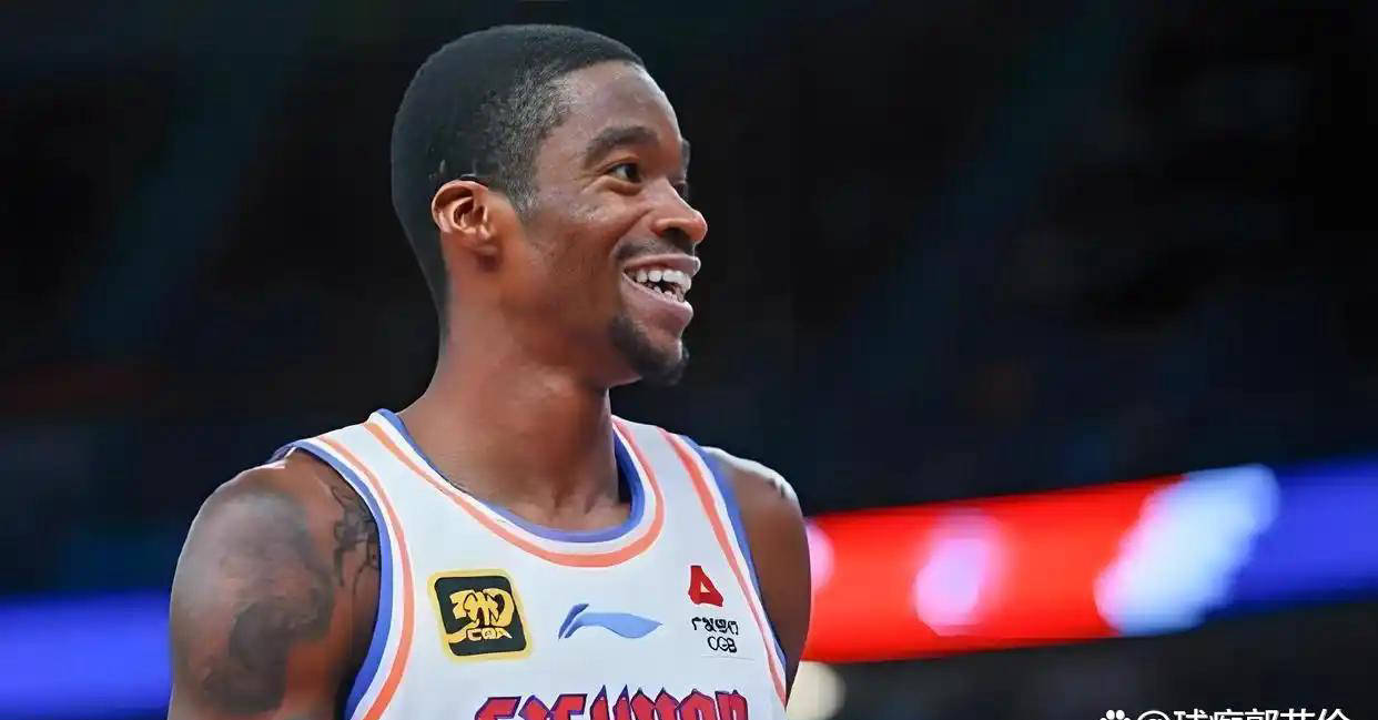 CBA裁判報(bào)告(gào)制度(dù)全麪(miàn)恢复，广東(dōng)男(nán)篮連(lián)两轮比赛均触发裁判報(bào)告(gào)