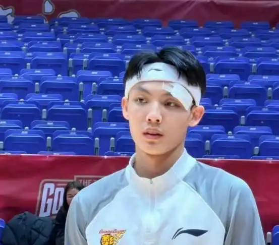 CBA裁判報(bào)告制度全面恢复，广东男篮连续两轮比赛均(jūn)觸(chù)发裁判報(bào)告