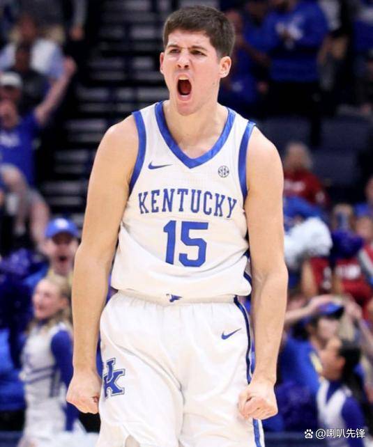 火箭因祸得福！19岁探花(huā)场均14分+50%三分，範(fàn)弗利特伤停反成催化剂