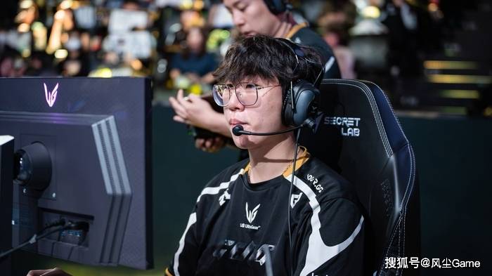 S15瑞士轮最佳阵容出(chū)炉！LPL三人(rén)上(shàng)榜(bǎng)，国产选手(shǒu)仅有(yǒu)一位