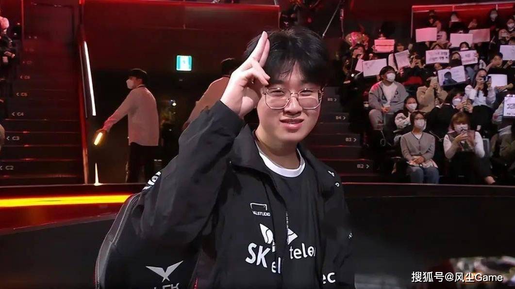 S15瑞士轮最佳阵容出(chū)炉！LPL三人(rén)上(shàng)榜(bǎng)，国产选手(shǒu)仅有(yǒu)一位