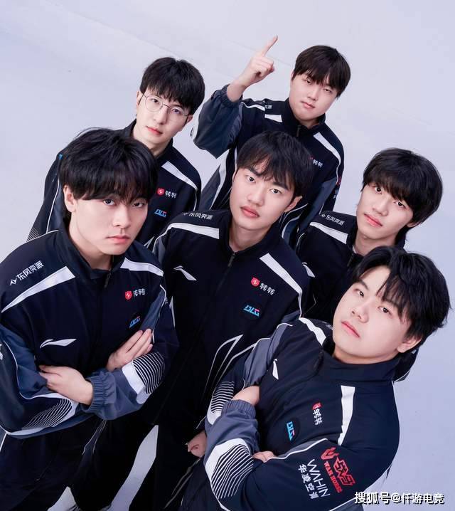 LOL官方更新战力排行榜，第一毫不意外，IG赫然在(zài)列！