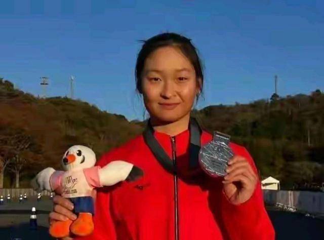 王(wáng)琦(qí)琦(qí)在夏季听障奧(ào)运会夺女子公路自行(xíng)車(chē)1公里冲刺争先賽(sài)亚军